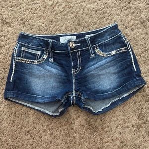 Daytrip Scorpio Denim Shorts Size 28